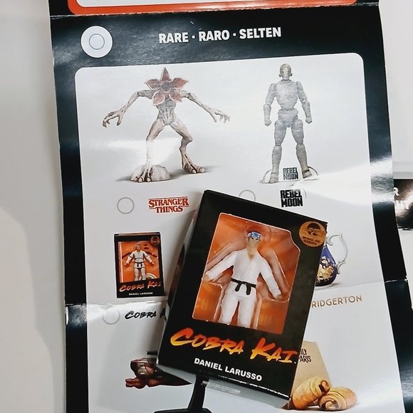 Zuru Mini Brands Netflix Cobra Kai Daniel Larusso Mini Figurine - Picture 5 of 5